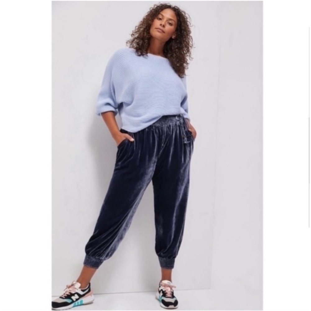 ANTHROPOLOGIE Gloria Jogger Pants Crushed Velvet Baggy Cozy Navy Blue Large NWOT - Picture 3 of 14
